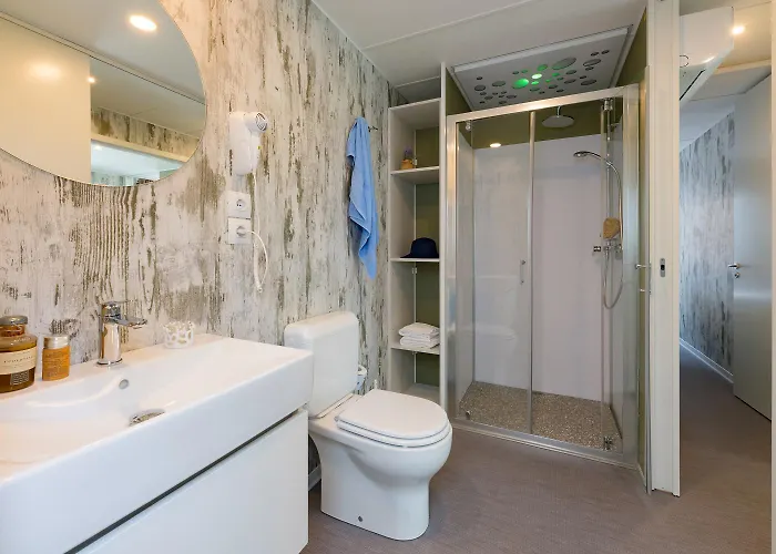 酒店 Hotiday Garda 马伦格